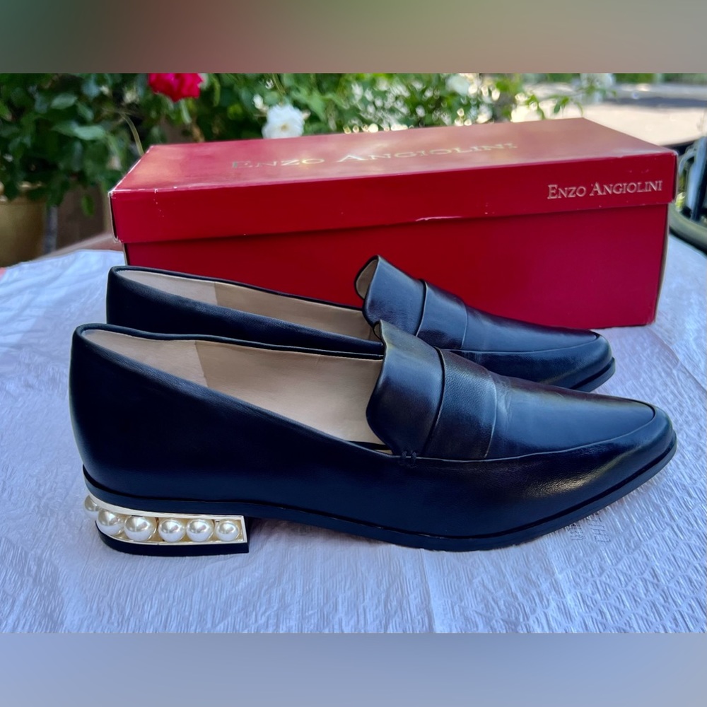 Enzo Angiolini Black Soft Leather EP-Jeffie Pearl Heel Loafer Size 8